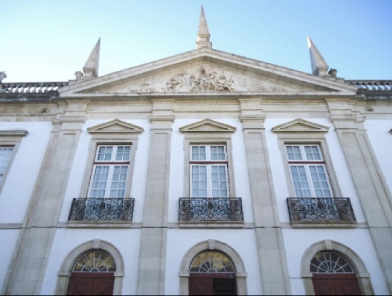 Fig. 2 - Colégio de Jesus, fachada principal